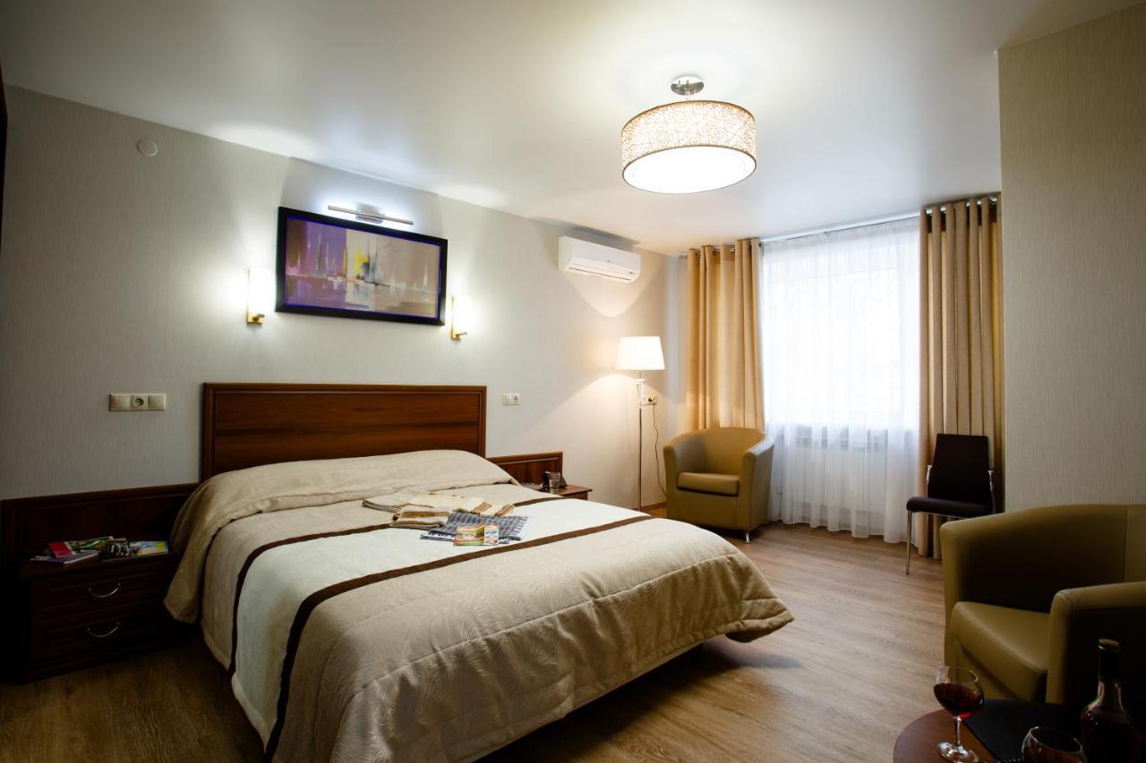 Apart-Hotel Vegus Uralsk Eksteriør bilde